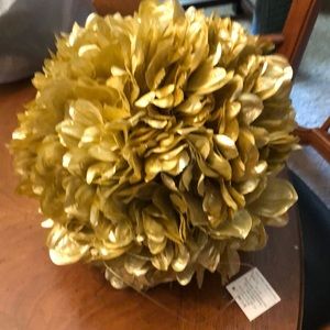 Hobby lobby gold pom pom